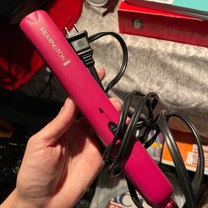 Remington hair straightener